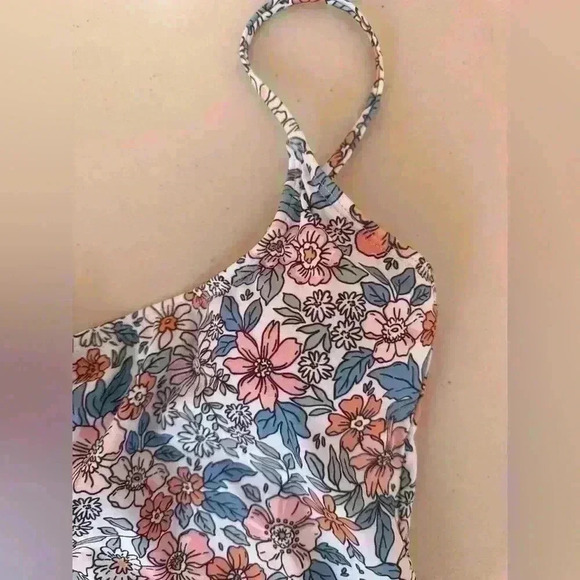 b2prity One Piece F - Picture 3 of 10